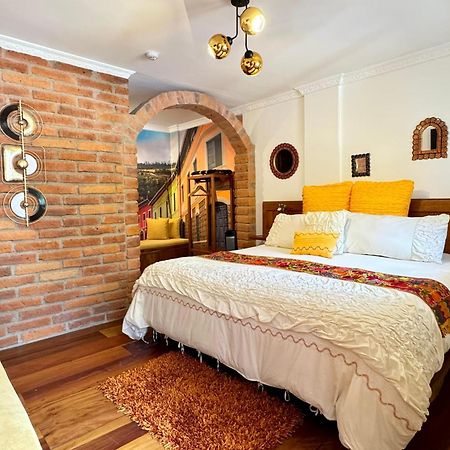 Vista Del Angel Hotel Boutique Quito Kültér fotó